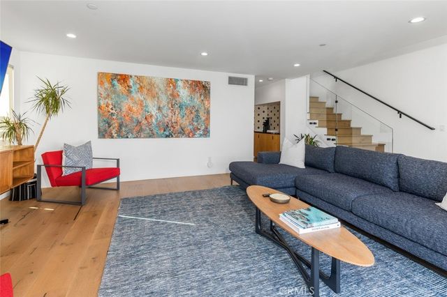 171 Savona Walk, Long Beach, CA 90803