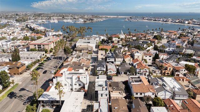 171 Savona Walk, Long Beach, CA 90803