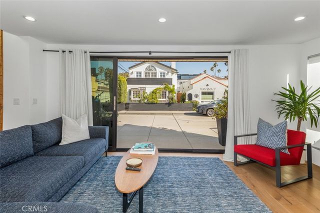 171 Savona Walk, Long Beach, CA 90803