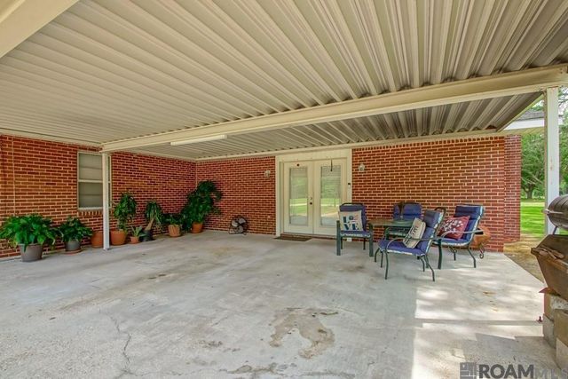14505 Blackwater Rd, Central, LA 70714