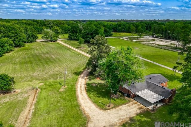 14505 Blackwater Rd, Central, LA 70714