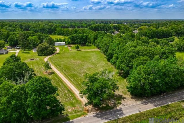 14505 Blackwater Rd, Central, LA 70714