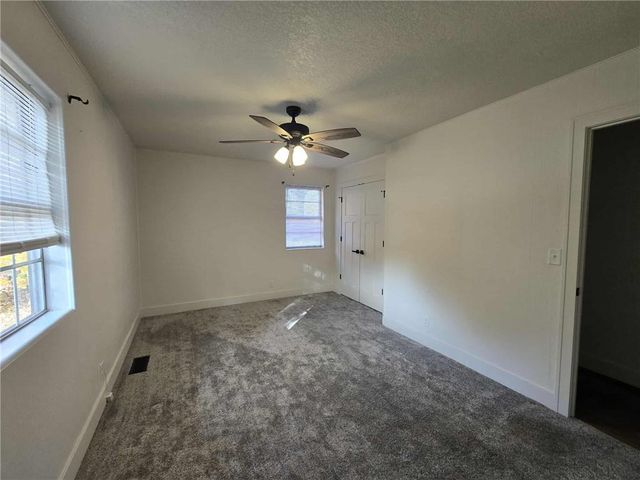 1502 S Main Street, Clinton, MO 64735