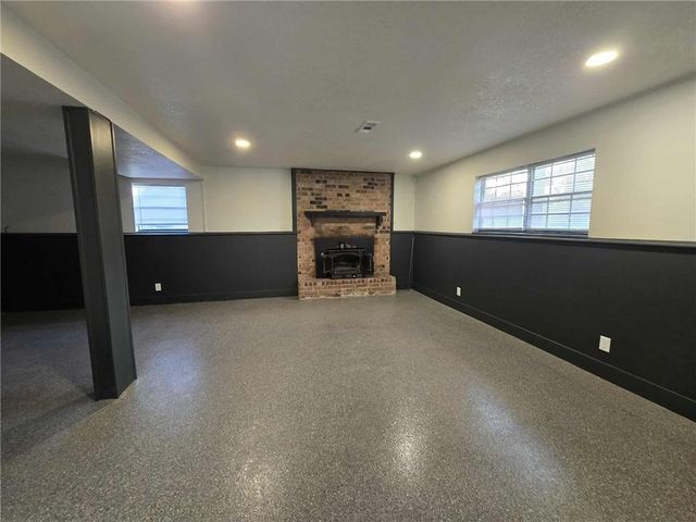 1502 S Main Street, Clinton, MO 64735