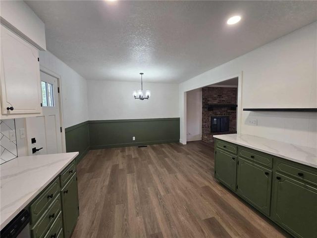 1502 S Main Street, Clinton, MO 64735