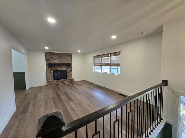 1502 S Main Street, Clinton, MO 64735