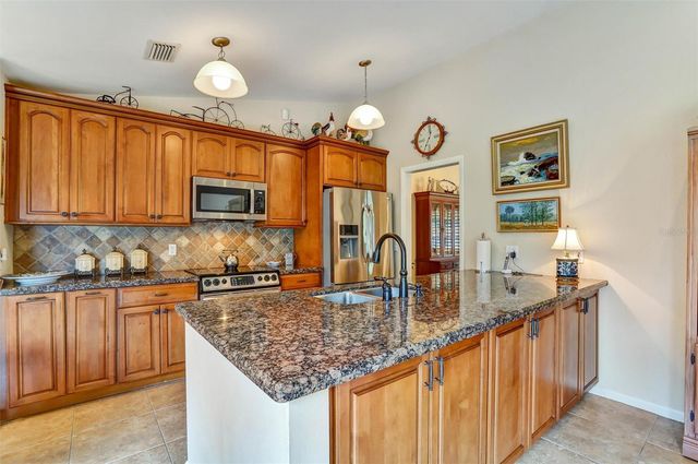 11816 LIPSEY ROAD, Tampa, FL 33618