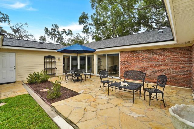 11816 LIPSEY ROAD, Tampa, FL 33618