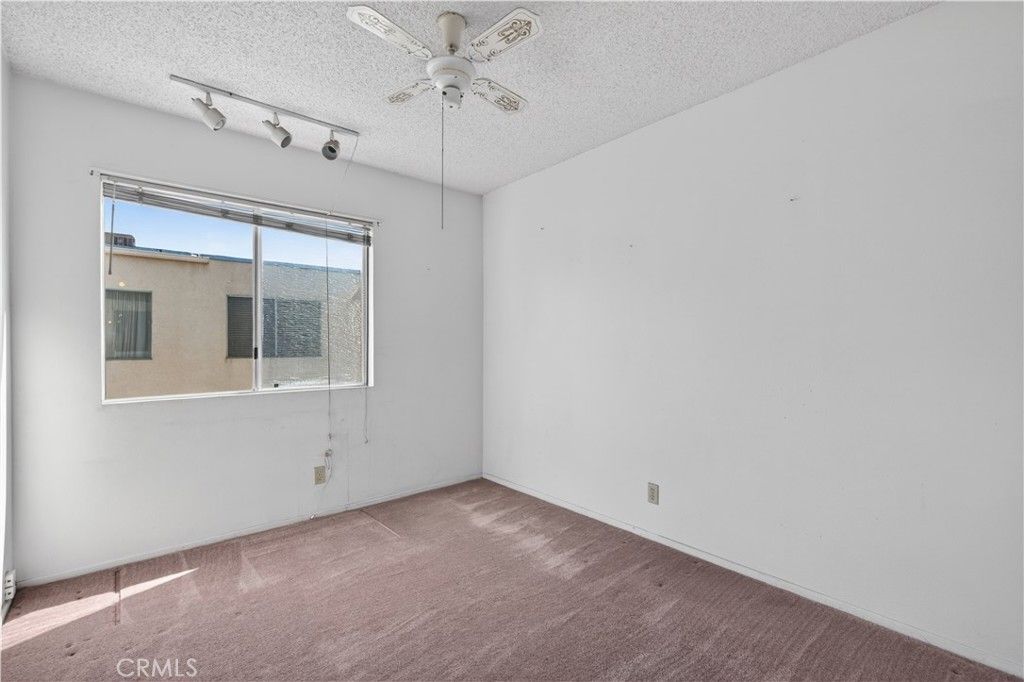 Image 16 of property listing at 9950 Topanga Canyon Boulevard 43, Chatsworth, CA 91311