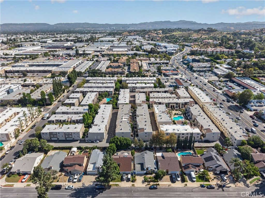 Image 20 of property listing at 9950 Topanga Canyon Boulevard 43, Chatsworth, CA 91311