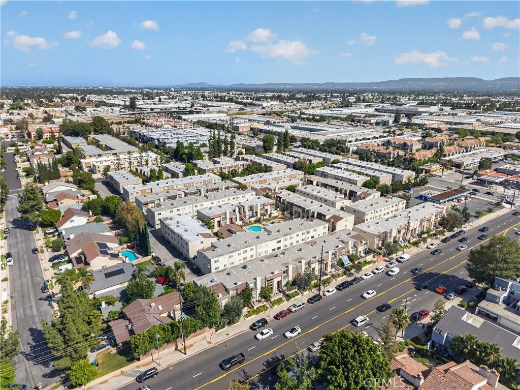 Image 21 of property listing at 9950 Topanga Canyon Boulevard 43, Chatsworth, CA 91311