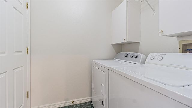 10504 MOSHIE LANE, San Antonio, FL 33576