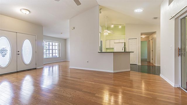 10504 MOSHIE LANE, San Antonio, FL 33576