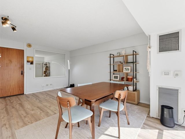 1750 Kalakaua Avenue 1903, Honolulu, HI 96826