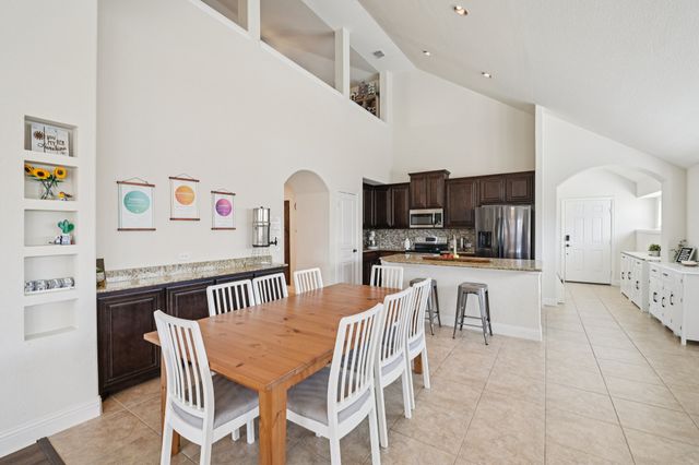 1811 Sunflower Drive, Glenn Heights, TX 75154