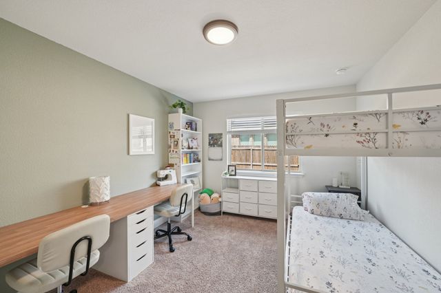 1811 Sunflower Drive, Glenn Heights, TX 75154