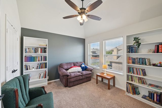 1811 Sunflower Drive, Glenn Heights, TX 75154