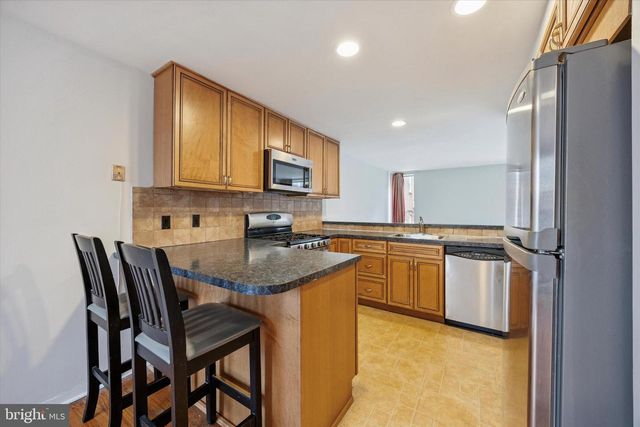 18 UNIVERSITY MEWS, Philadelphia, PA 19104