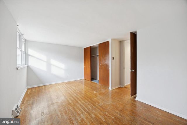 18 UNIVERSITY MEWS, Philadelphia, PA 19104