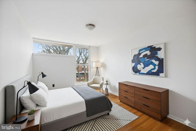 18 UNIVERSITY MEWS, Philadelphia, PA 19104