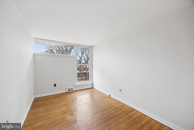 18 UNIVERSITY MEWS, Philadelphia, PA 19104