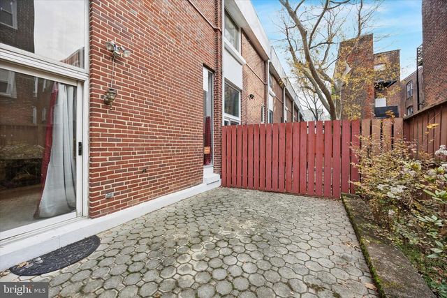 18 UNIVERSITY MEWS, Philadelphia, PA 19104
