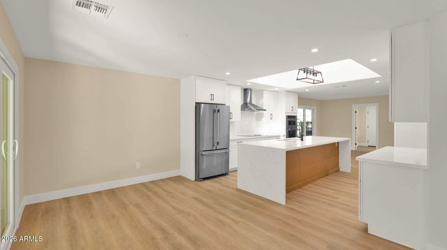 10227 E SAN SALVADOR Drive, Scottsdale, AZ 85258