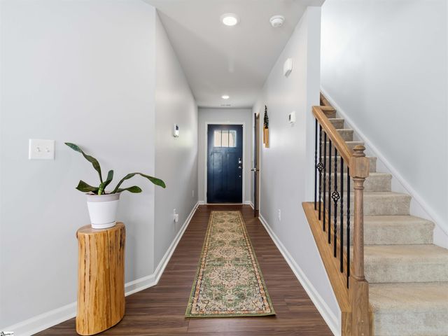 1310 Fairbairn Road, Spartanburg, SC 29303