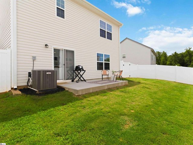 1310 Fairbairn Road, Spartanburg, SC 29303