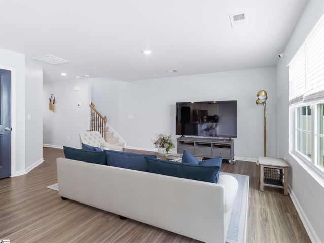 1310 Fairbairn Road, Spartanburg, SC 29303