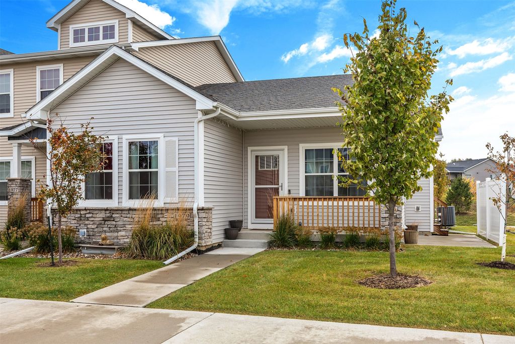 1979 S Warrior Lane, Waukee, IA 50263