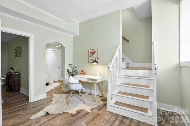 8 Fiver Lane, Asheville, NC 28803