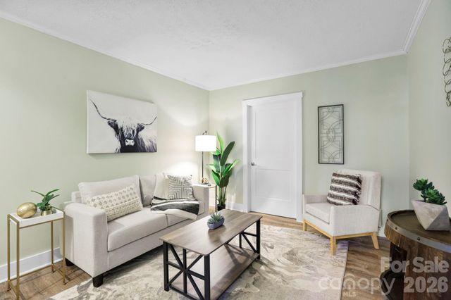 8 Fiver Lane, Asheville, NC 28803