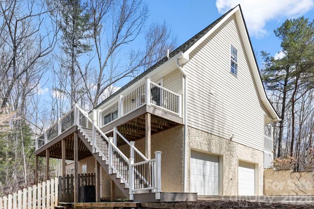 8 Fiver Lane, Asheville, NC 28803