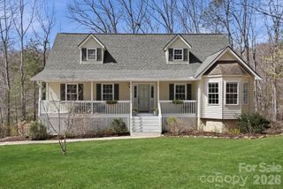 8 Fiver Lane, Asheville, NC 28803