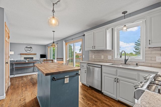 6528 210th Lane Court N, Forest Lake, MN 55025