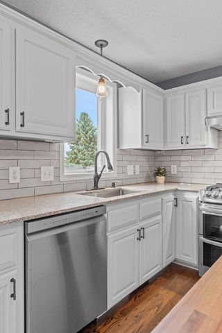 6528 210th Lane Court N, Forest Lake, MN 55025