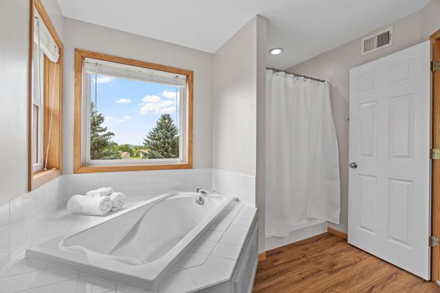 6528 210th Lane Court N, Forest Lake, MN 55025