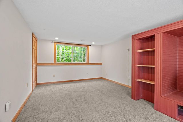 6528 210th Lane Court N, Forest Lake, MN 55025