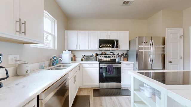 400 Owl Dr, Lebanon, TN 37087