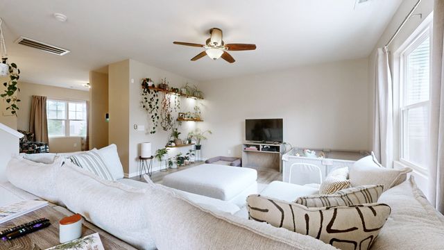 400 Owl Dr, Lebanon, TN 37087