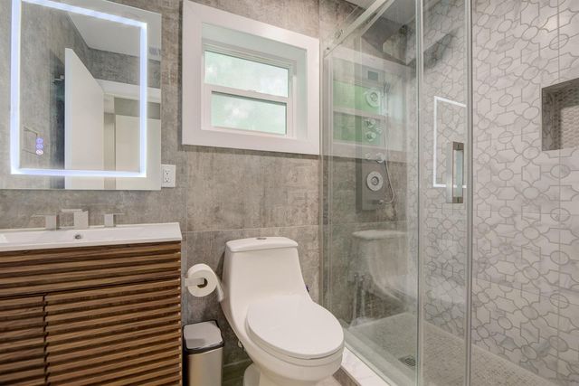1425 NE 26th Drive 1-2, Wilton Manors, FL 33334