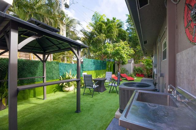 1425 NE 26th Drive 1-2, Wilton Manors, FL 33334