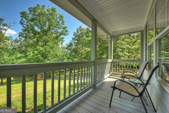 96 Creekside Drive, Mccaysville, GA 30555