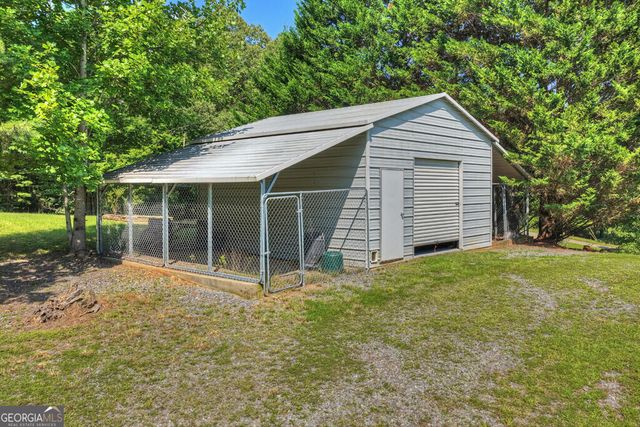 96 Creekside Drive, Mccaysville, GA 30555
