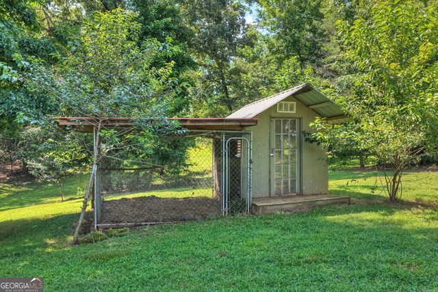 96 Creekside Drive, Mccaysville, GA 30555