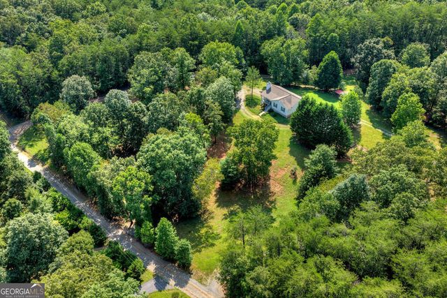 96 Creekside Drive, Mccaysville, GA 30555