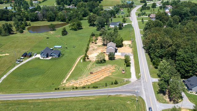 3305 Dobbins Pike, Portland, TN 37148