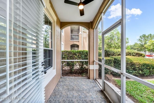 7990 BAYMEADOWS Road E 520, Jacksonville, FL 32256