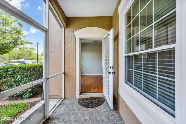 7990 BAYMEADOWS Road E 520, Jacksonville, FL 32256